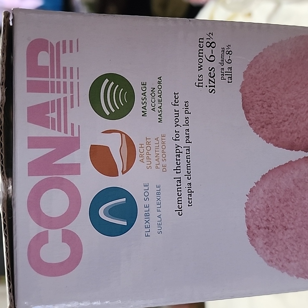 CONAIR PINK WOMEN'S MASSAGING SLIPPERS. - Picture 3 of 7